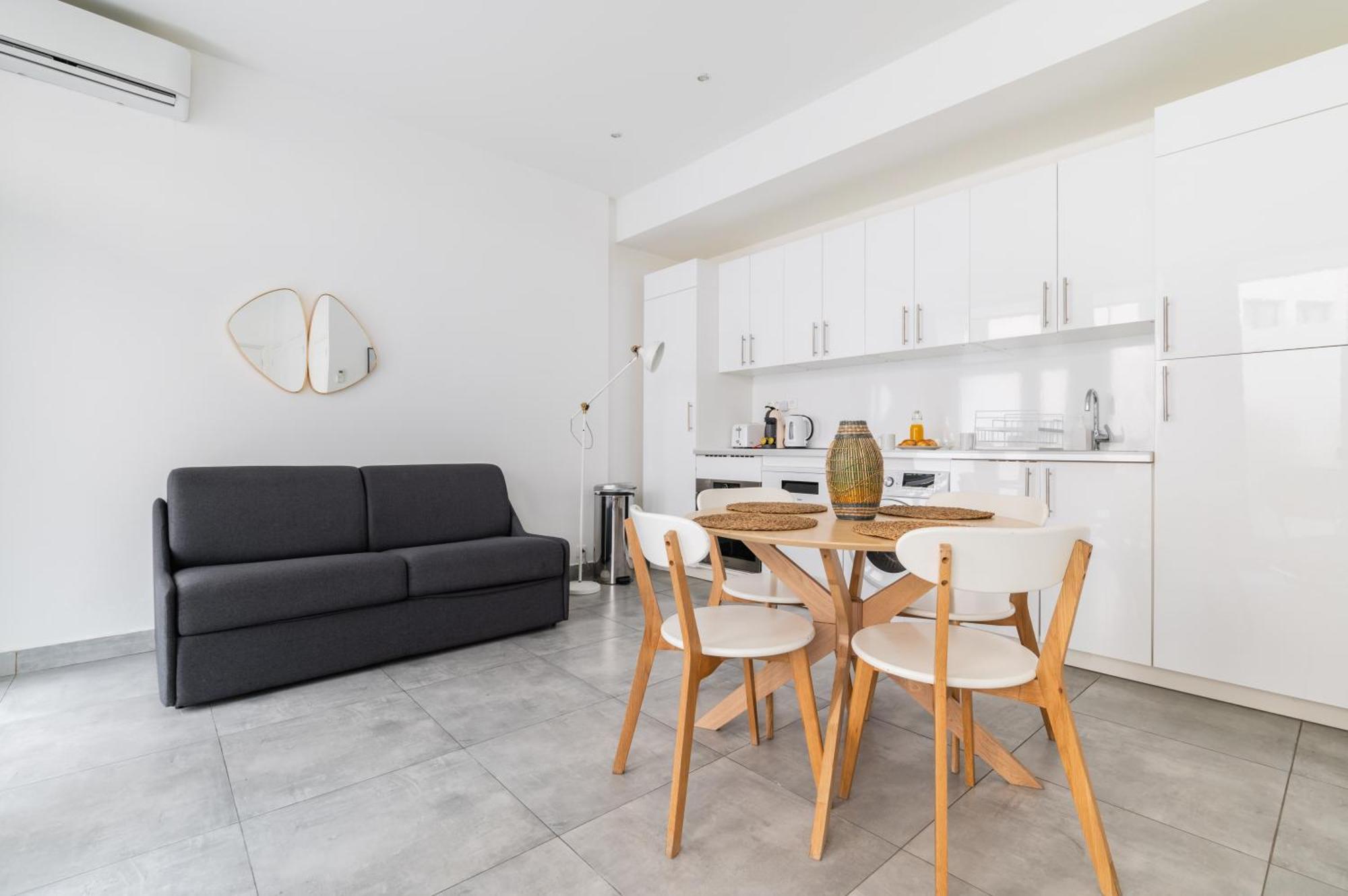Charmant Appartement Calme Place Du Trocadero - 4P - Flat-Guest Paris Luaran gambar